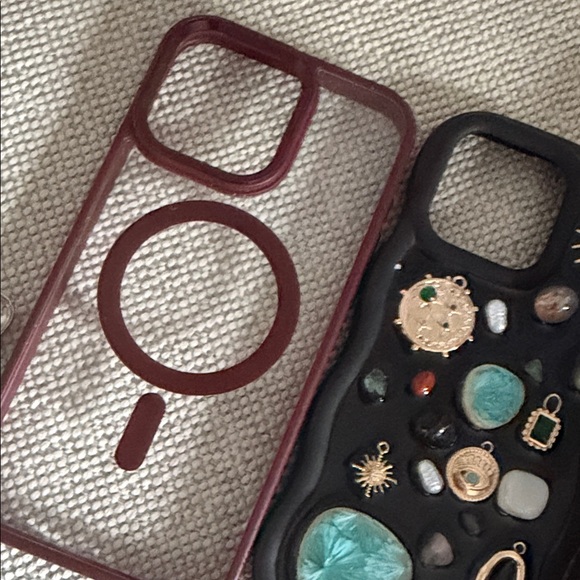 Lot of Four iPhone 14 / 15 Pro Max Cases - Picture 4 of 6